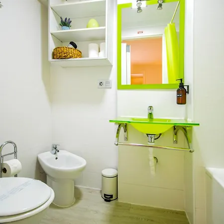 Acogedor Y Coquetisimo De Diseno Muy, Muy, Muy Centrico Apartamento Sevilha